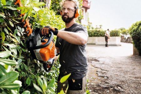 TAILLE-HAIES HS 82 T-750 Stihl
